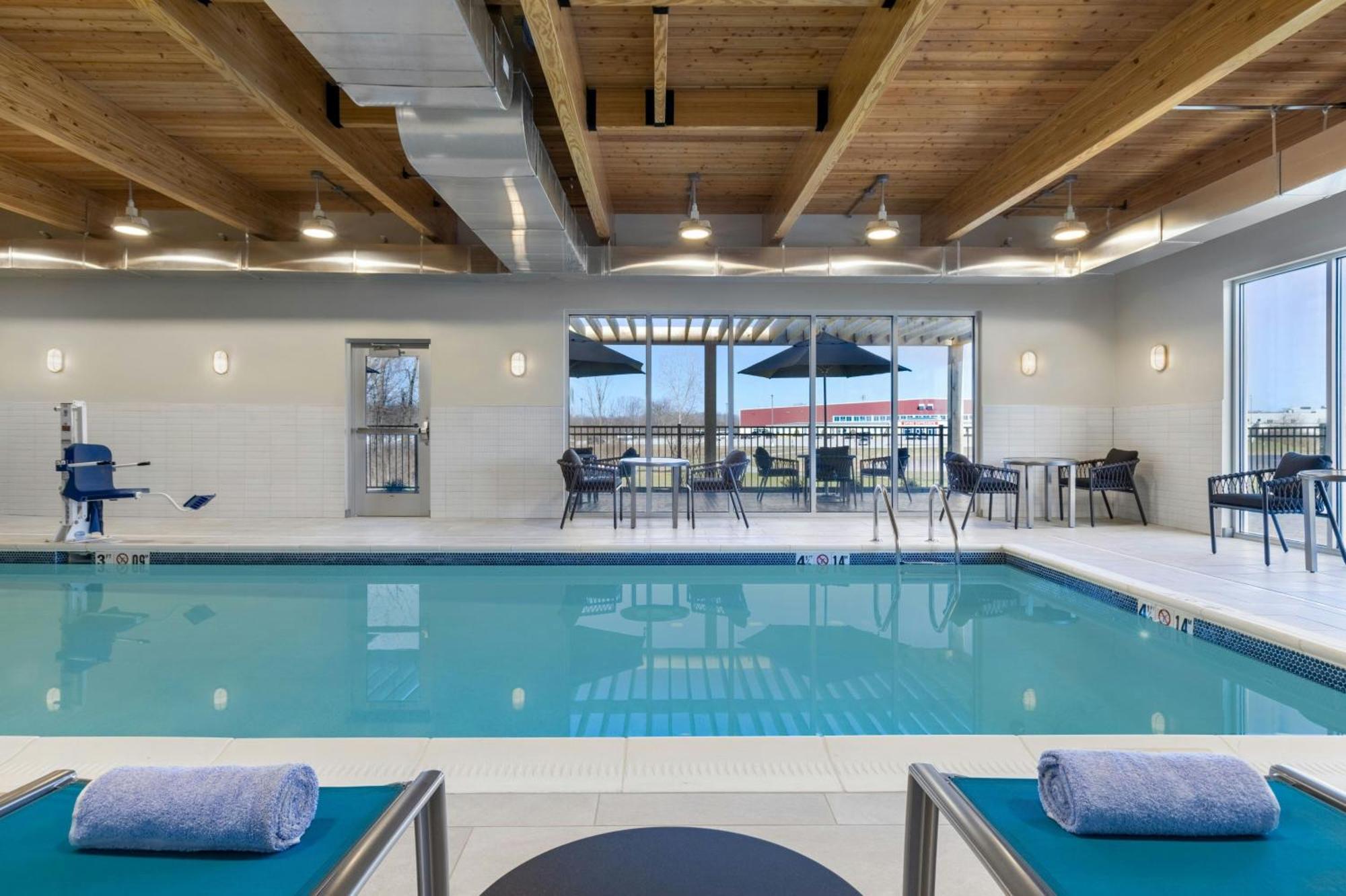 Towneplace Suites By Marriott Geneva At Spire Academy Buitenkant foto