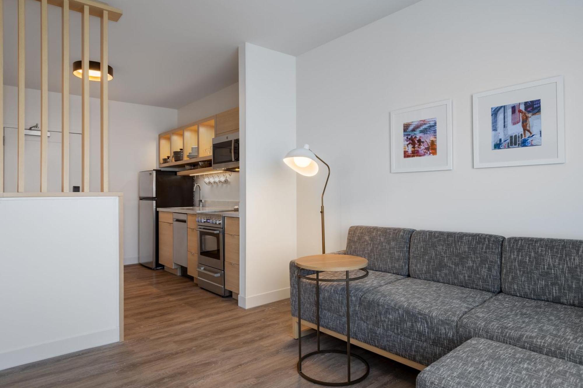 Towneplace Suites By Marriott Geneva At Spire Academy Buitenkant foto