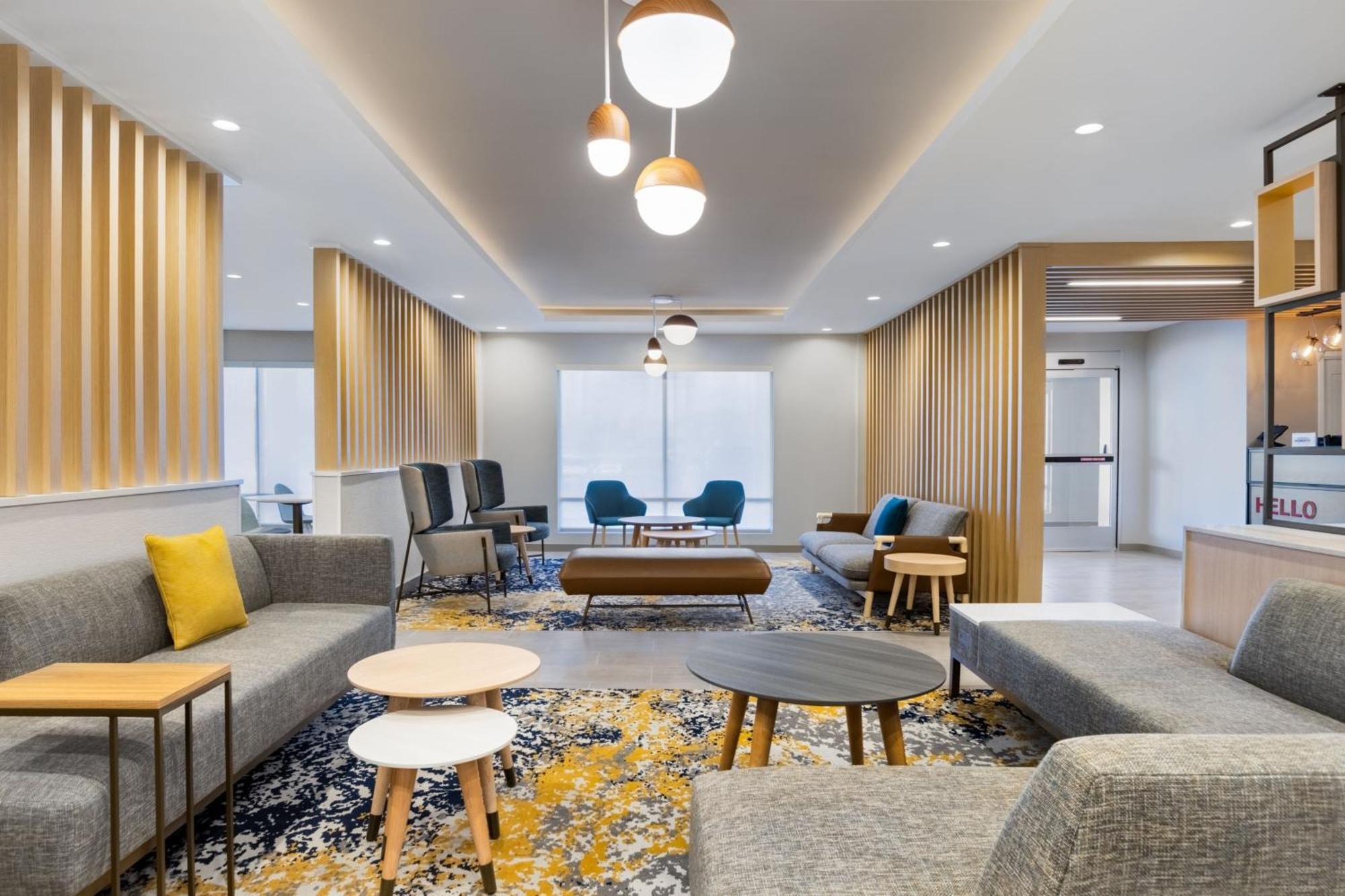 Towneplace Suites By Marriott Geneva At Spire Academy Buitenkant foto