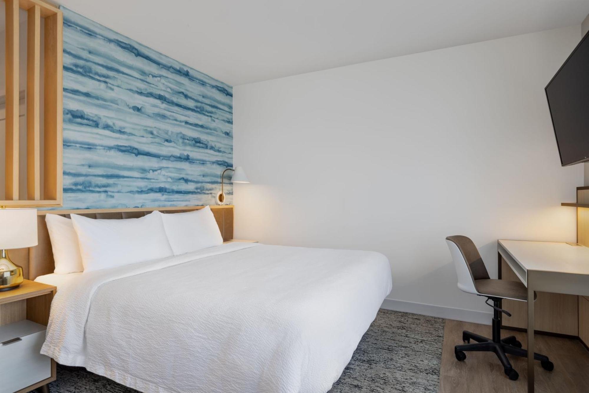 Towneplace Suites By Marriott Geneva At Spire Academy Buitenkant foto