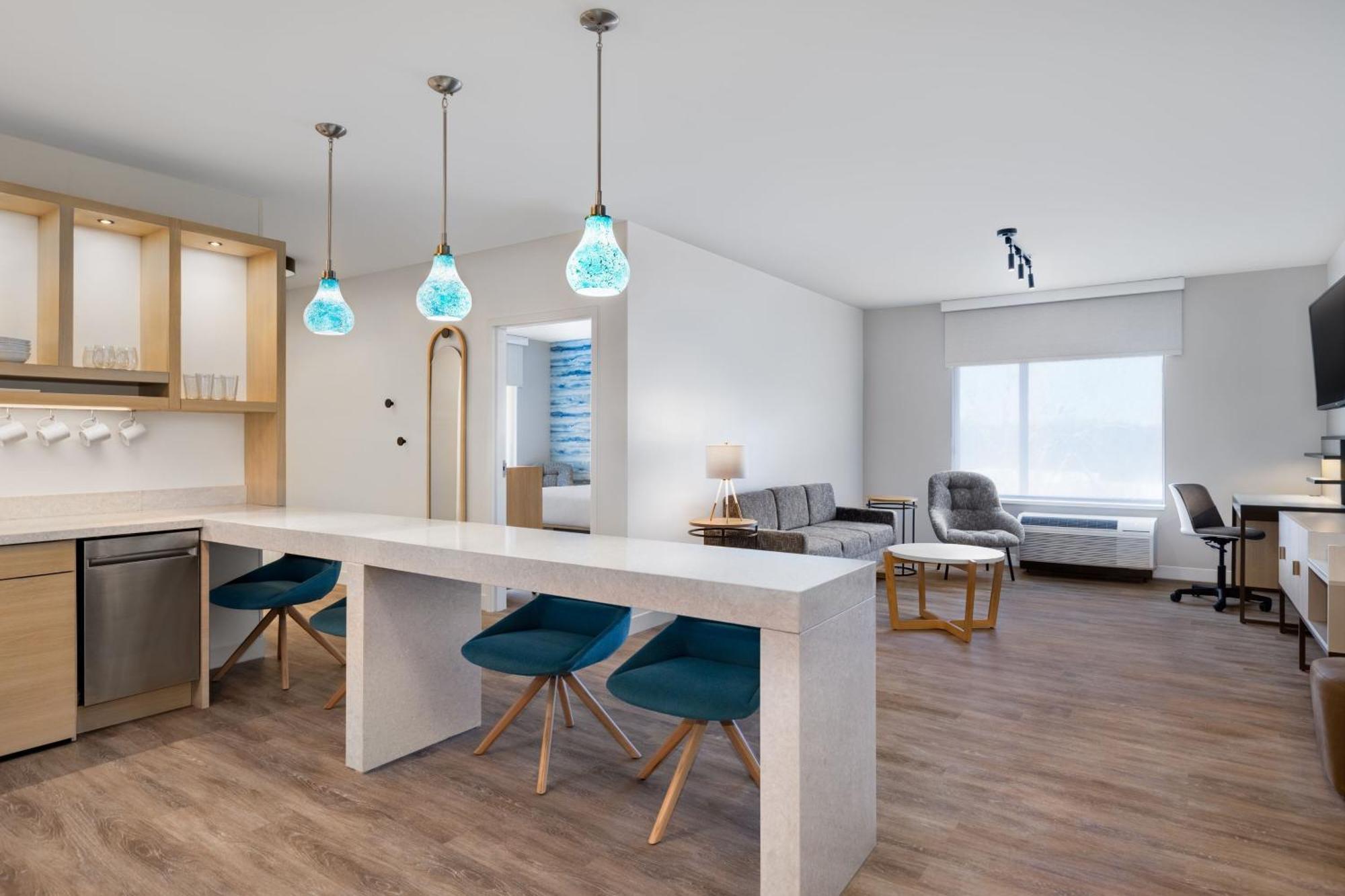 Towneplace Suites By Marriott Geneva At Spire Academy Buitenkant foto