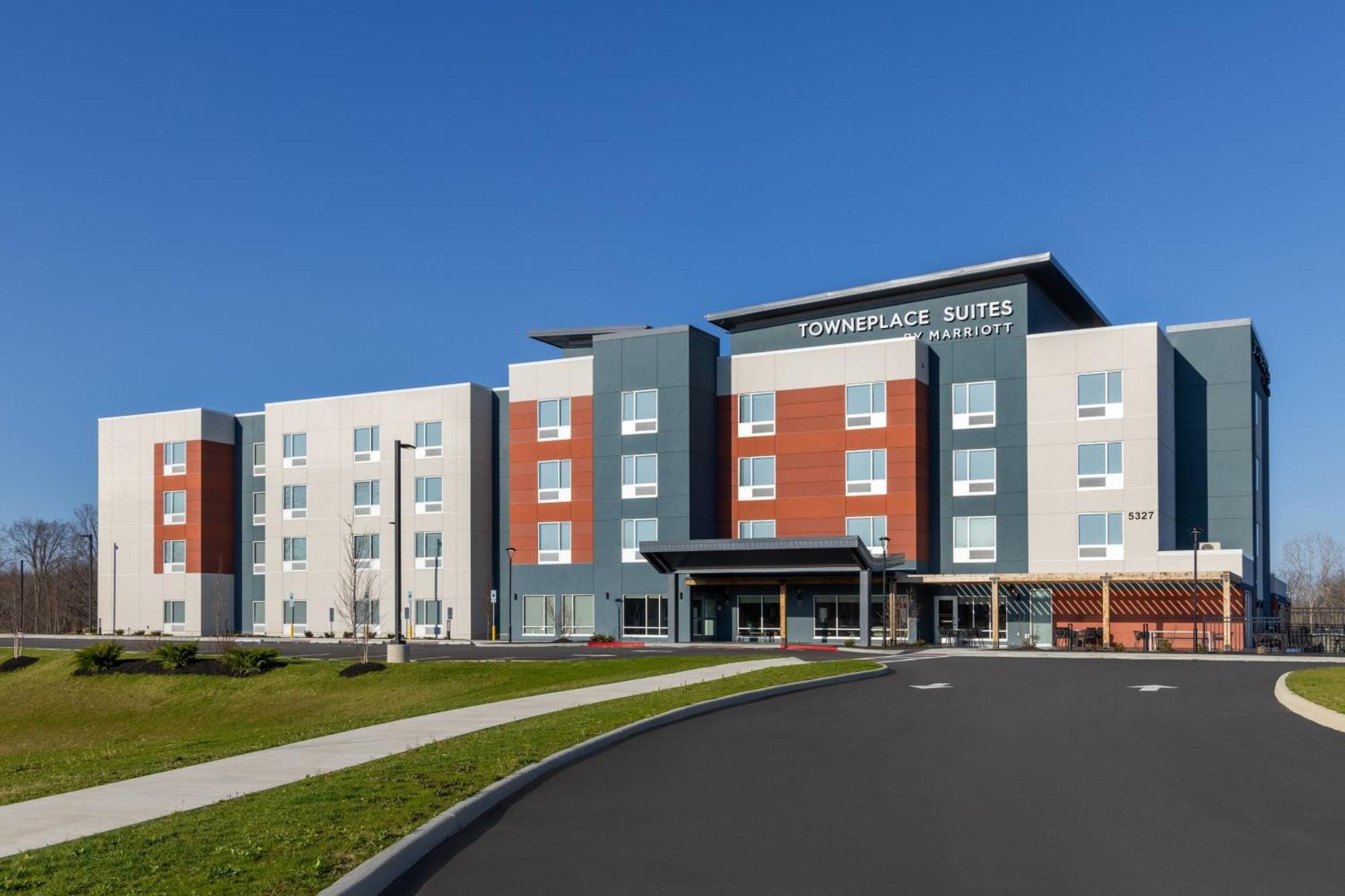 Towneplace Suites By Marriott Geneva At Spire Academy Buitenkant foto